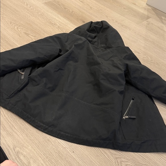 Patagonia Down Jacket - Picture 8 of 8